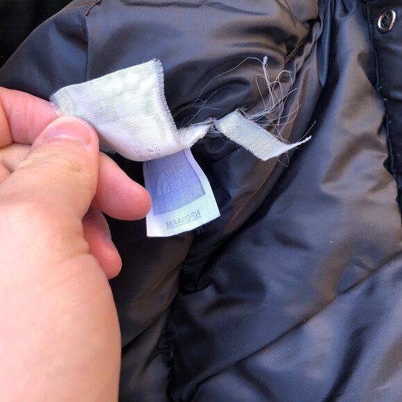 VINTAGE The North Face Nuptse Black 800 Series Jacket Large - Picture 12 of 13